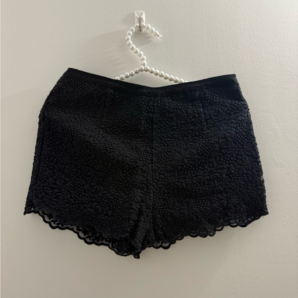 F21 Chic Black Lace High Waist Women Shorts